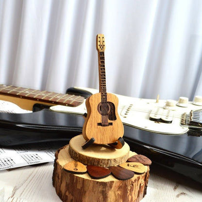 🔥2026 Special 49% OFF🔥-🎁Mini Cute Edition Wooden Guitar Plectrum Case🎸