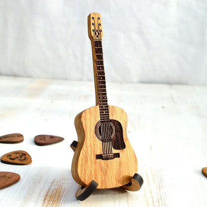 🔥2026 Special 49% OFF🔥-🎁Mini Cute Edition Wooden Guitar Plectrum Case🎸
